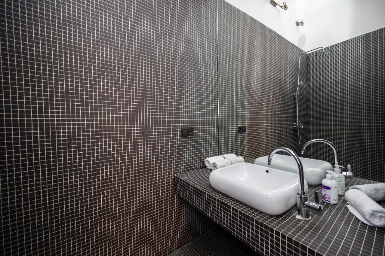 Spacious Luxury 200 Sqm In Center Apartment