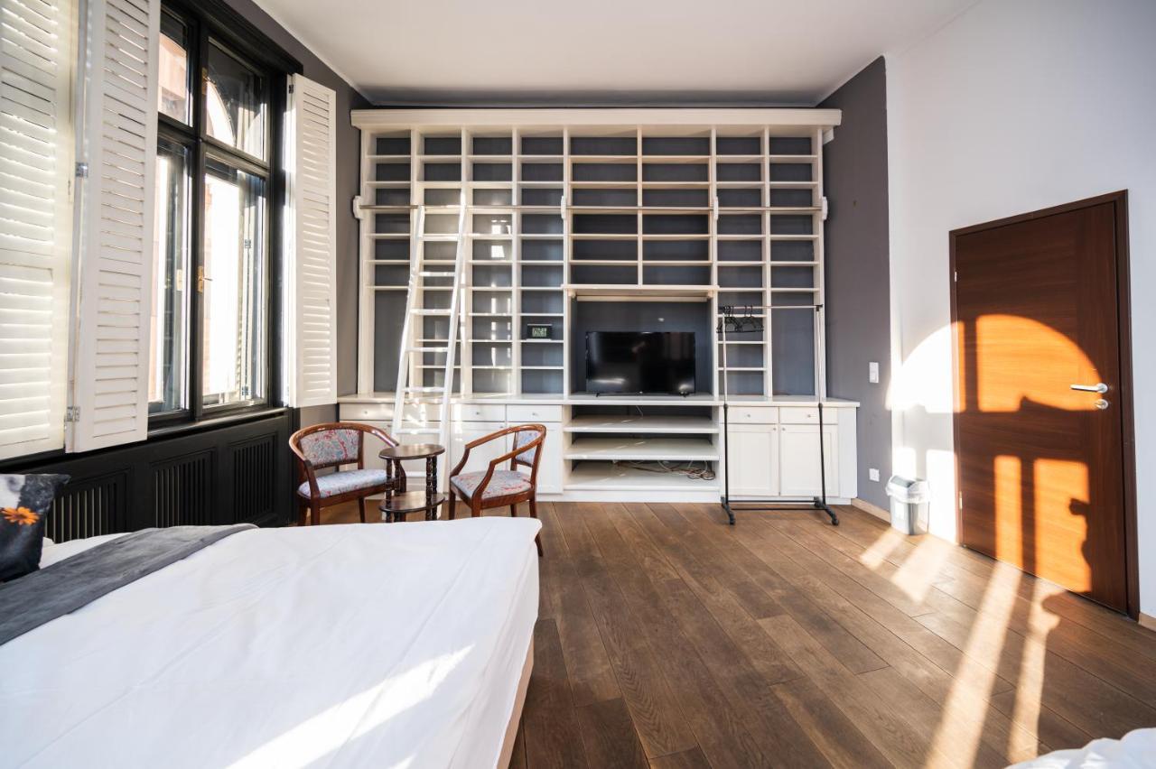 Spacious Luxury 200 Sqm In Center Apartment *