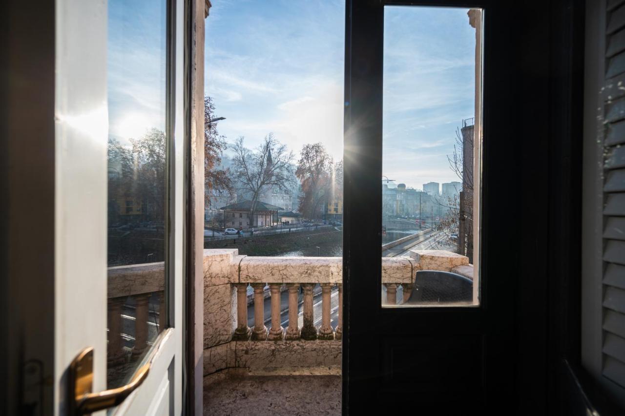 Spacious Luxury 200 Sqm In Center Apartment *