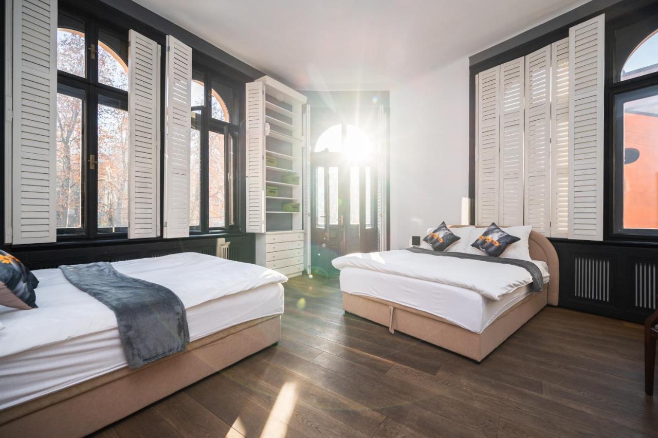 Apartment Spacious Luxury 200 Sqm In Center